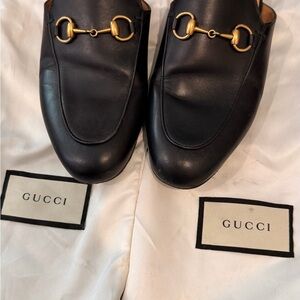 Gucci Black Leather Loafers with Gold Bit Detail